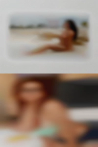 Wife of nude girls sharing good thing.